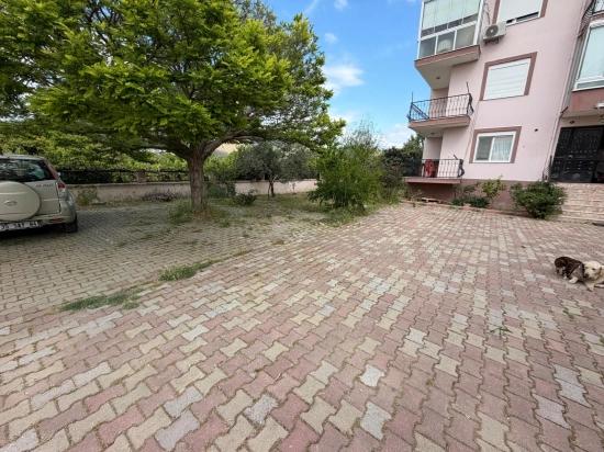 Seferihisar Mersin Alanı'nda, Full Eşyalı, Kapalı Otoparklı Satılık 2+1 Daire