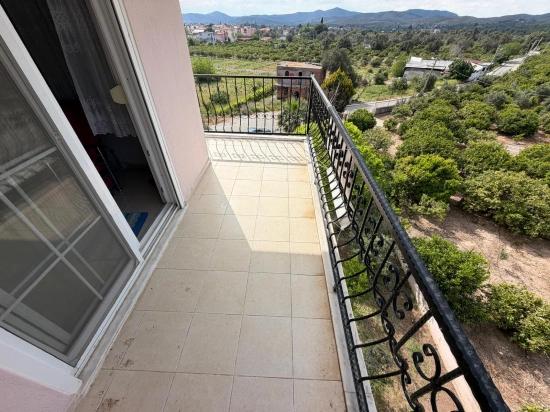 Seferihisar Mersin Alanı'nda, Full Eşyalı, Kapalı Otoparklı Satılık 2+1 Daire