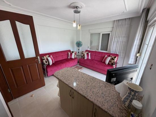 Seferihisar Mersin Alanı'nda, Full Eşyalı, Kapalı Otoparklı Satılık 2+1 Daire