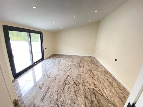 Menderes Çukuraltı Mahallesi’nin Modern Lüks: Full Deniz Manzaralı, Satılık 3+1 Villa