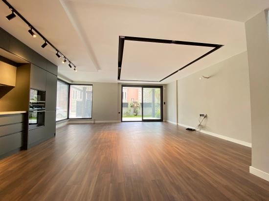 Gümüldürde Yüzme Havuzu Yerden Isıtma Lüx Satılık 4+1 Villa