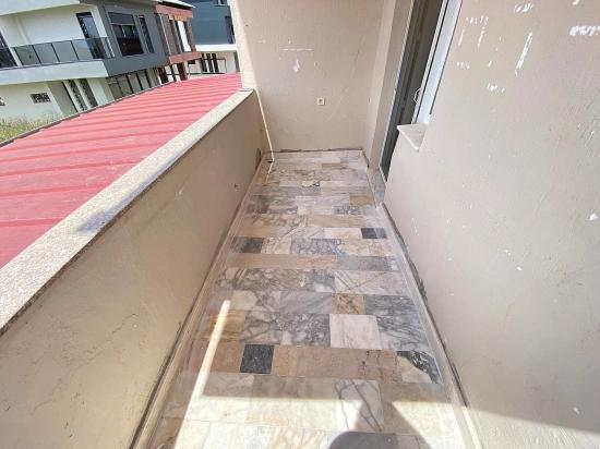 Gümüldür İnönü’de Denize 300m Mesafede, Sıfır Tadilatlı Lüx Satılık 2+1 Daire