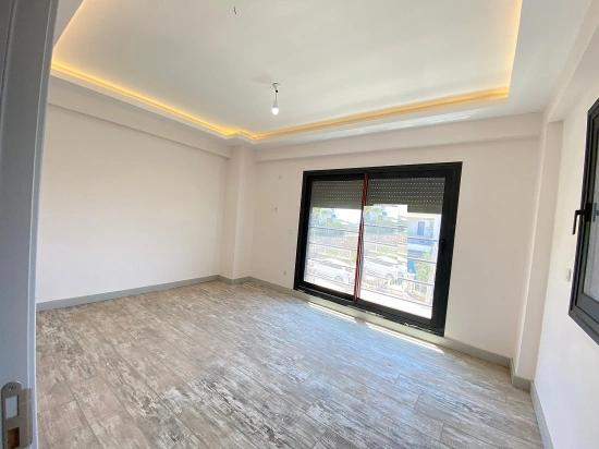 Seferihisarda Yüzme Havuzu Yerden Isıtma Lüx Satılık 4+1 Villa