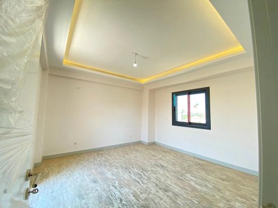Seferihisarda Yüzme Havuzu Yerden Isıtma Lüx Satılık 4+1 Villa