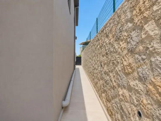 Seferihisar Atatürk Mahallesi Panoramik Deniz Manzaralı Sıfır Satılık 3+1 Villa