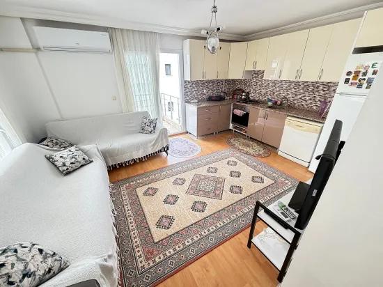 Seferihisar Ürkmez Mersin Alanı Mah. Satılık 2+1 Daire - 80 M²