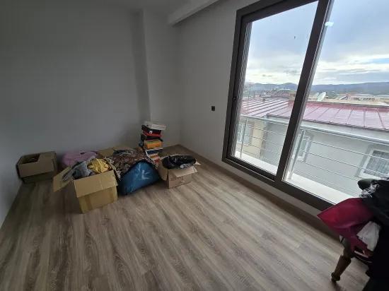 Seferihisar Ürkmez'de 600 m'ye yakın geniş bahçeli 3+1 yazlık villa
