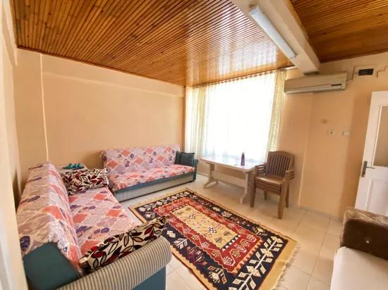 Seferihisar Mersinalanı'nda denize 350m, net 100m² ferah 2+1 günlük daire