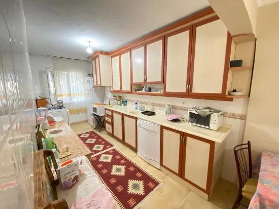 Seferihisar Atatürk Mah.'de denize 100 metre, panoramik teraslı lüks 3+1 Villa