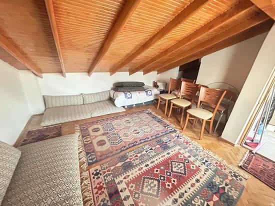 Gümüldür'de denize 100m site İçerisinde geniş bahçeli satılık 4+1 villa
