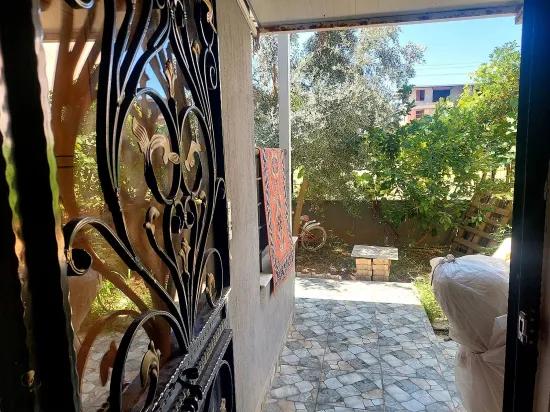 İzmir Seferihisar Ürkmez merkeze yakın satılık 1+1 daire