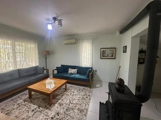 Menderes Gümüldür İnönü Mah. tek Müstakil, Havuzlu Satılık 3+1 Villa