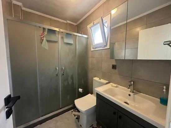 Menderes Gümüldür İnönü Mah. tek Müstakil, Havuzlu Satılık 3+1 Villa