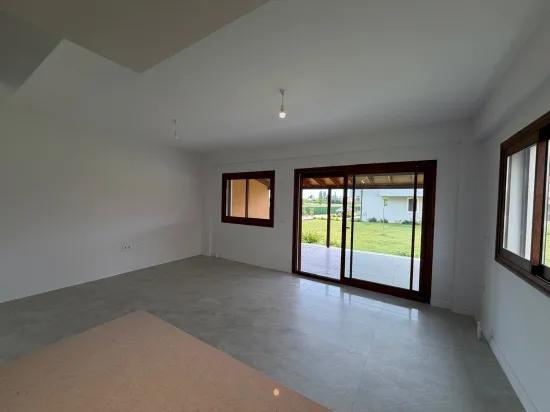 Menderes Gümüldür İnönü Mah.de Seçkin Site İçinde | Havuzlu Satılık 3+1 Villa