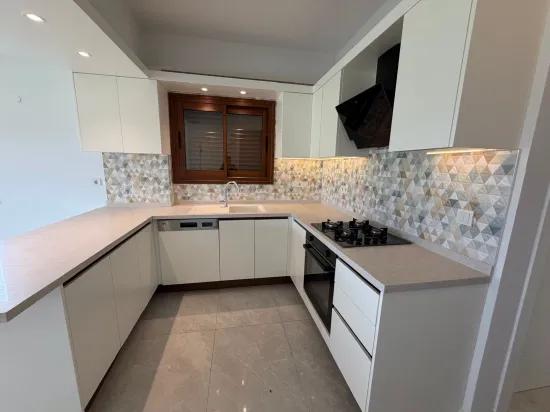 Menderes Gümüldür İnönü Mah.de Seçkin Site İçinde | Havuzlu Satılık 3+1 Villa