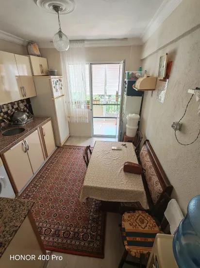 Seferihisar Ürkmez yolun deniz tarafında satılık 1+1 daire