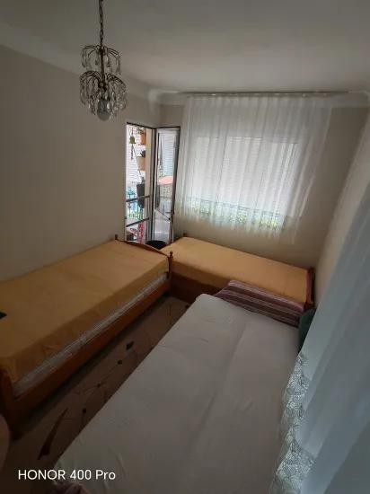 Seferihisar Ürkmez yolun deniz tarafında satılık 1+1 daire