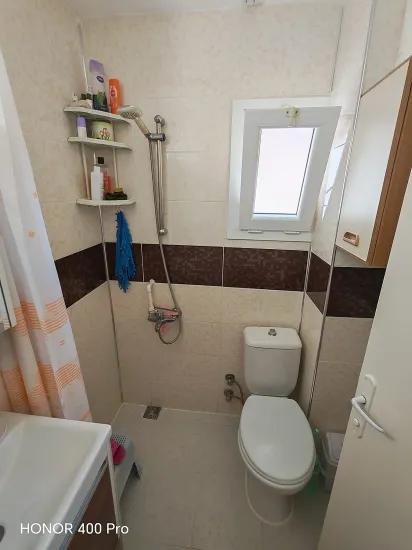 Seferihisar Ürkmez yolun deniz tarafında satılık 1+1 daire