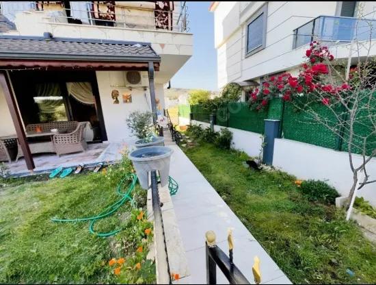 Seferihisar'da Hayalinizdeki Yaşam: Denize Yakın, Geniş Bahçeli Satılık 4+1 Villa!