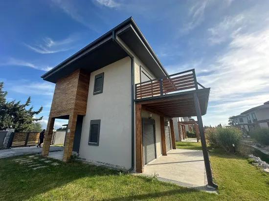 Seferihisar Doğanbey'de Müstakil Tek evlerden Oluşan Site 3+1 Çelik Konseksiyon