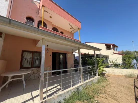 Seferihisar Ürkmez Bengiler’de Denizin Yanı Başında Satılık Masrafsız 4+1 Köşe Villa