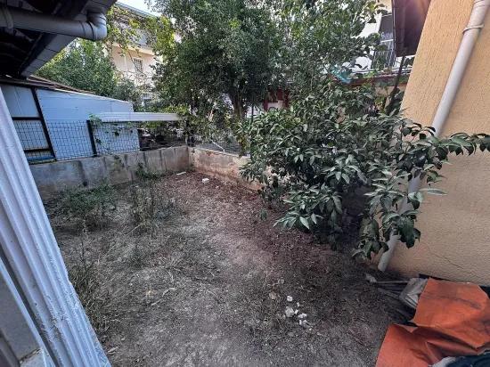 Seferihisar Doğanbey’de Denize 850m 3 Cepheli Bahçeli Satılık 3+1 Villa