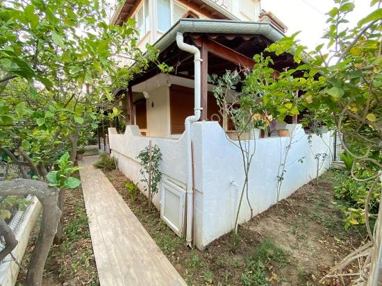 Seferihisar Meltem Tur Sitesi’nde Denize 350M, Havuzlu, 4+1 Müstakil Tadında Villa!La