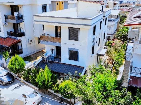 Seferihisar Mersin Alanı’nda Denize 500M Mesafede Bahçeli Geniş 3+1 Daire Dubleks