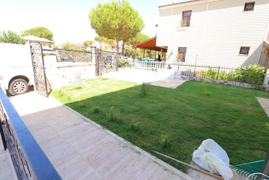 Seferihisar Ürkmezde Denize Tarafında Satılık 3+1 Villa