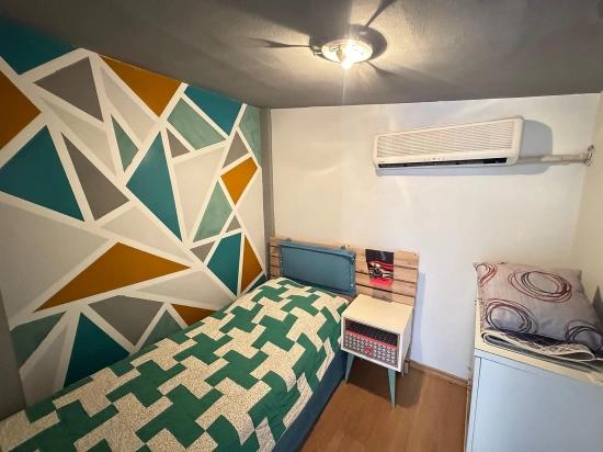 Gümüldür De Denize 50Mt Eşyalı Geneş Bahçeli Satılık 5+1 Villa