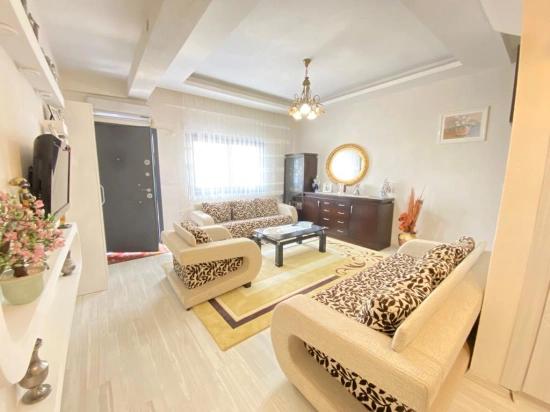 Ürkmez De Denize 250M2 Salon Mutfak Ayrı Satılık 4+1 Villa