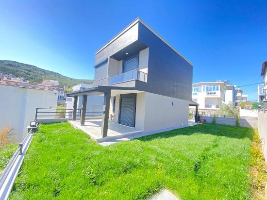 Doğanbey De Deniz Manz. 280M2 Arsa İçerisinde 4+2 Müstekil Villa !!
