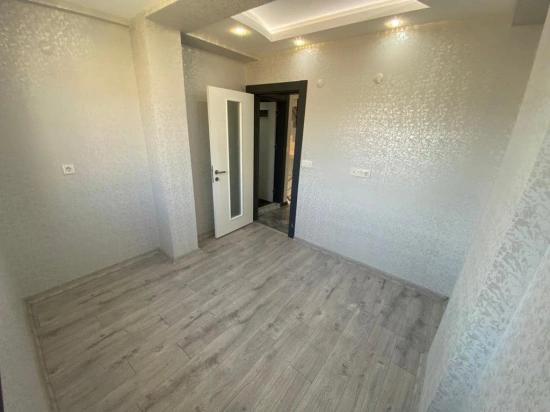 Gümüldür De Denize 50m2 Havuzlu Bahçeli Satılık Yazlık Villa