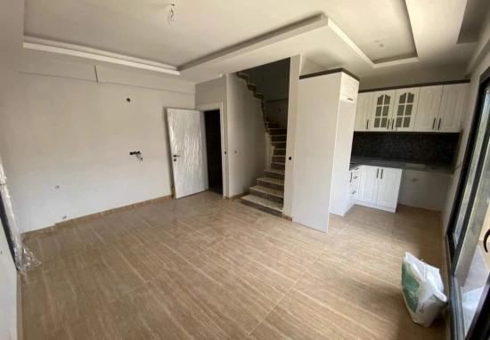 Özdere Çukuraltı Merkez'de Deniz Manzaralı Geniş Bahçeli Villa