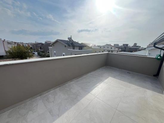 Menderes Gümüldür Denize 400mt 3+1 Otoparklı Satılık 3+1 Villa