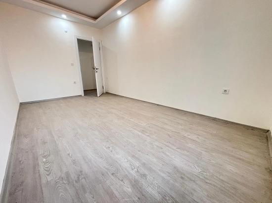 Seferihisar Mersinalanı'nda Asansörlü.satılık 135m² Net 3+1 | Ayrı Mutfaklı