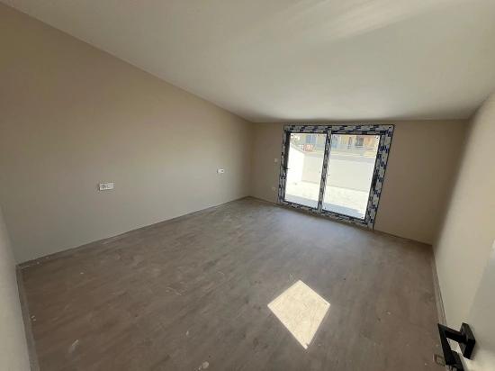 Özdere Çukuraltı Merkezi Konum Otoparklı Satılık 3+1 Yazlık