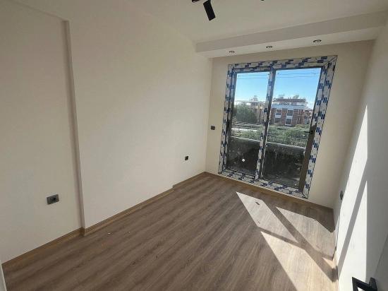 Gümüldür Denize 400mt Tarafında 1+1 Asansörlü Daire