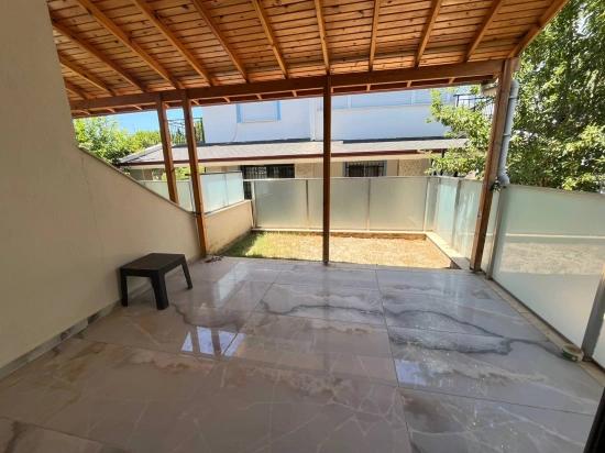 Özdere'de Ön Cephe Denize 400M Kapalı Mutfaklı Satılık 4+1 Villa