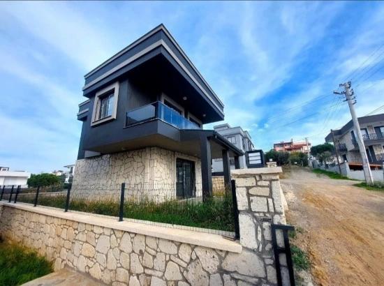 İzmir Seferihisar Akarca De Tek Müstakil Satılık 3+1 Villa