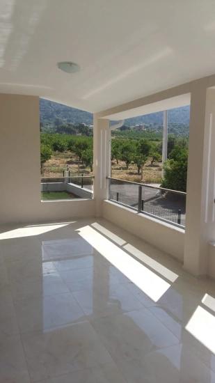 Özdere'de Denize Yakın Doğa Ve Deniz Manzaralı Satılık 6+1 Villa