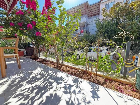 Doğanbey Merkez De Kat Mülkiyetli 3+1 Satılık Villa