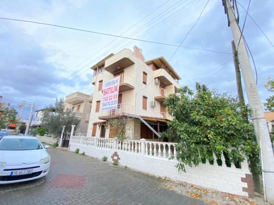 Seferihisar Ürkmez’de Tam 7 Daireli Deniz Tarafında Apartmanımız Komple Satılık