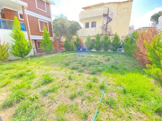 Seferihisar Doğanbey'de Deniz Tarafında Tek Müstakil Satılık 3+1 Villa
