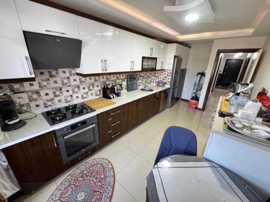 Seferihisar Mersin Denize Yakın Alanı’nda Ayrı Mutfaklı,ferah Satılık 2+1 Daire
