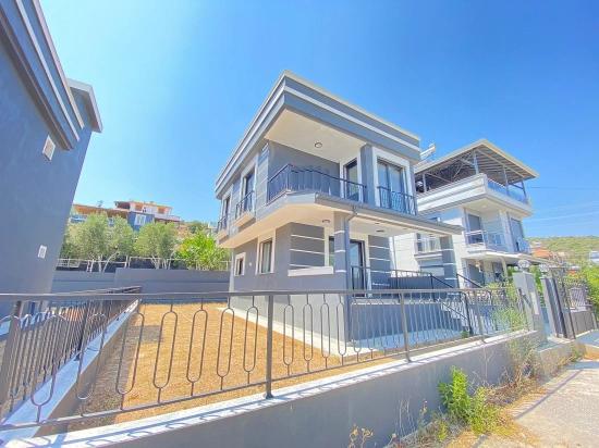 Doğanbey De Full Deniz Tek Müstakil Satılık 3+1 Villa