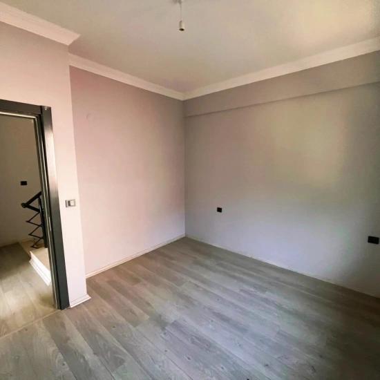 *Özdere Orta Mahalle’de Köşe Konumlu, Masrafsız Lüks Satılık 3+1 Villa!