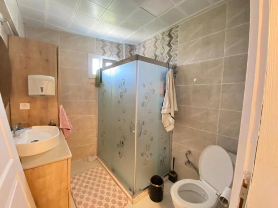Ürkmez Merkez'de Ayrı Mutfaklı 110m2 3+1 Tek Daire