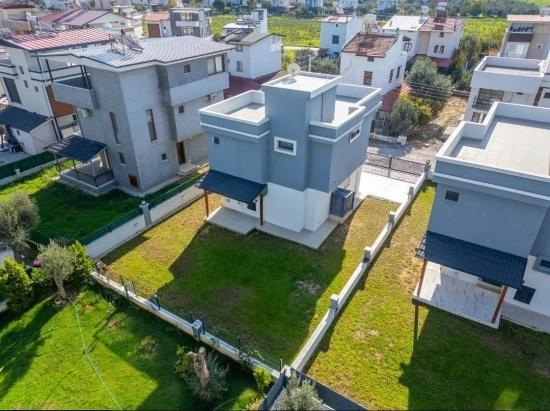 Seferihisar Cumhuriyet’te Denize Yakın, 316M² Arsa İçinde Tam Müstakil Lüks 3+1 Villa!