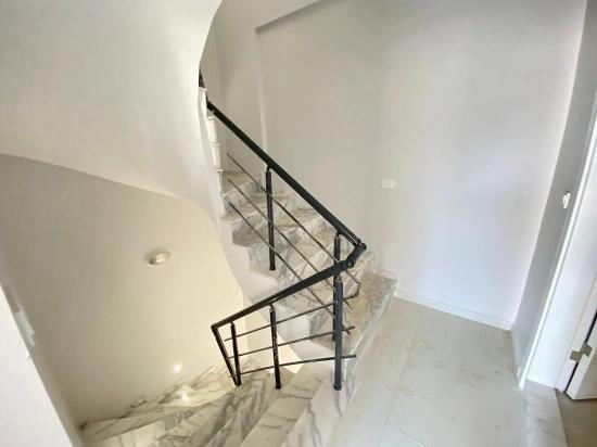 Seferihisar’payamlı’da Denize Yakın, İskanlı, Masrafsız 2+1 Köşe Villa